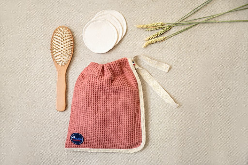 La brosse vêtements et textiles, lavable et réutilisable