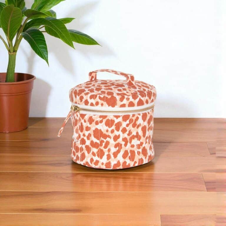 mona_trousse ronde matelassée (1)